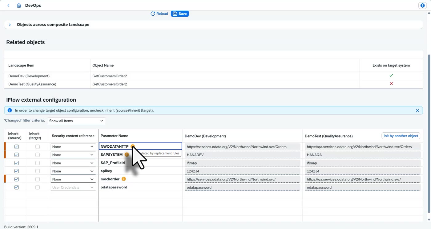 Screenshot: Externalized parameters in a transport: replacing values per target, creating credentials, inherit from source or target